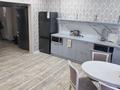 2-комнатная квартира · 80 м² · 2/3 этаж, мкр Новый Город, улица Абая 34 за 250 000 ₸ в Караганде, Казыбек би р-н — фото 3