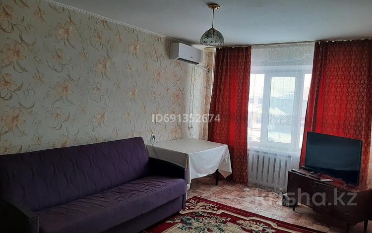 1-бөлмелі пәтер · 35 м² · 2/5 қабат, Привокзальный 5 18, бағасы: 130 000 ₸ в Атырау, мкр Привокзальный-5 — фото 2