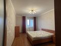 2-комнатная квартира, 85 м², 8/9 этаж помесячно, Жарбосынова 62 за 280 000 〒 в Атырау — фото 3