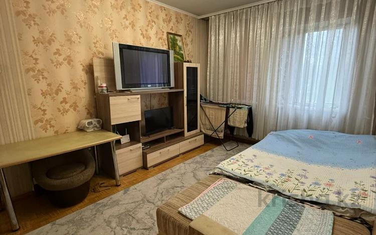 1-комнатная квартира · 36 м² · 3/9 этаж, мкр Аксай-4 за 28.5 млн ₸ в Алматы, Ауэзовский р-н — фото 2