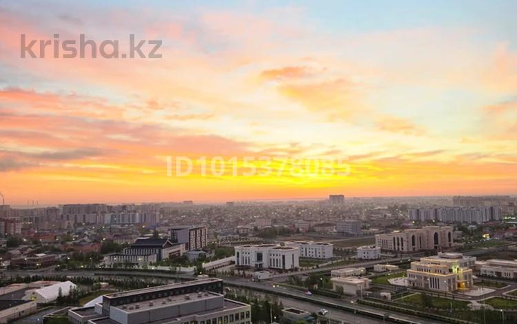 4-комнатная квартира · 150 м² · 19/25 этаж, Кошкарбаева 8 — Кошкарбаева-Тауелсиздик за 1.5 млн ₸ в Астане, Сарайшык р-н — фото 2