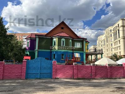 Отдельный дом · 7 комнат · 320 м² · 33 сот., 70 лет октября 9 за 800 млн ₸ в Астане, Есильский р-н