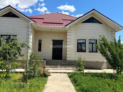 Отдельный дом · 4 комнаты · 250 м² · 10 сот., Ақтайлақ 19 — 24 мектептін қасында за 60 млн ₸ в Туркестане