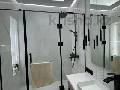 4-бөлмелі пәтер · 186 м² · 1/3 қабат, Жамакаева 252, бағасы: 245 млн ₸ в Алматы, Медеуский р-н