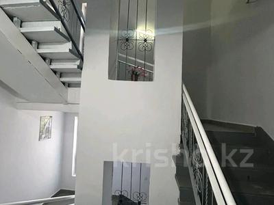 Продажа квартир в Акмолинской обл.: 4-комнатная квартира, 133.6 м², 5/5 этаж, Назарбаева 2к за 30 млн 〒 4-комнатная квартира, 133.6 м², 5/5 этаж, Назарбаева 2к за 30 млн 〒 в Кокшетау