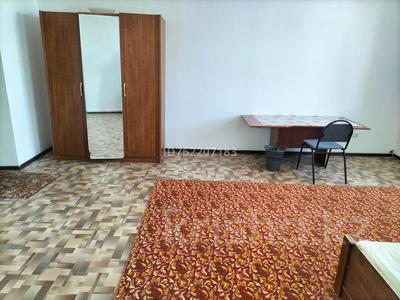 Отдельный дом · 2 комнаты · 20 м², Шона Смаханулы 125 — Ауыл Береке базар за 40 000 〒 в Таразе