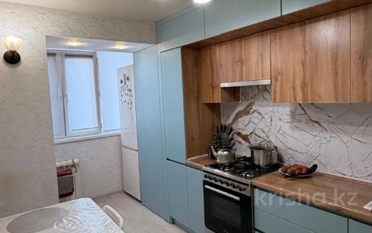 3-комнатная квартира · 56 м² · 5/9 этаж, мкр. Алтын орда, пр Алии Молдагулова 22 за 19.5 млн ₸ в Актобе — фото 2