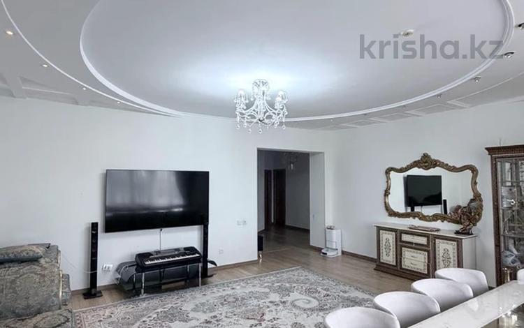4-бөлмелі пәтер · 170 м² · 6/13 қабат, Иляева 33 — ЖК Яссауй, бағасы: 450 000 ₸ в Шымкенте, Аль-Фарабийский р-н — фото 2