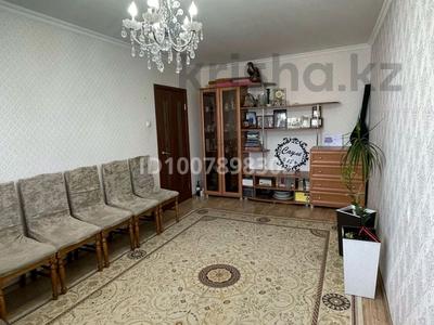 5-комнатная квартира · 104 м² · 8/9 этаж, мкр Кунаева 70 за 27 млн 〒 в Уральске