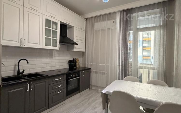 2-комнатная квартира · 72.7 м² · 10/14 этаж, Улы Дала 7/4 за 60.5 млн ₸ в Астане, Есильский р-н — фото 2