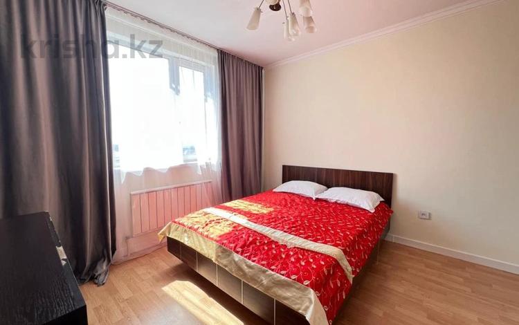 2-комнатная квартира · 60 м² · 10/12 этаж, 1-я улица за 34.5 млн ₸ в Алматы, Алатауский р-н — фото 2