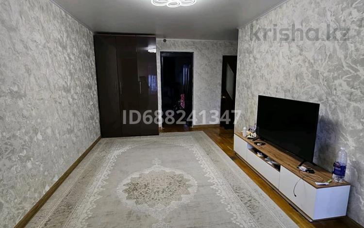 3-бөлмелі пәтер · 60 м² · 5/5 қабат, Парковая — ул 50 лет октября, бағасы: 15 млн ₸ в Рудном — фото 14