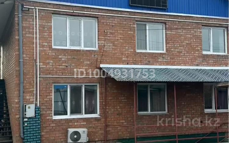 Жеке үй · 8 бөлме · 500 м², Евгения брусиловского 69 — Рядом с 1ой городской больницы, бағасы: 100 000 〒 в Усть-Каменогорске, Ульбинский — фото 2