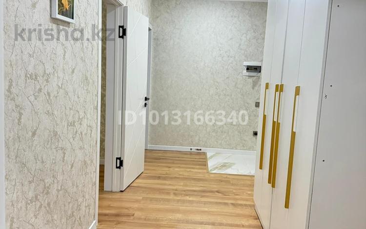 2-бөлмелі пәтер · 72 м² · 5/9 қабат, мкр Шугыла 340/3, бағасы: 300 000 ₸ в Алматы, Наурызбайский р-н — фото 12