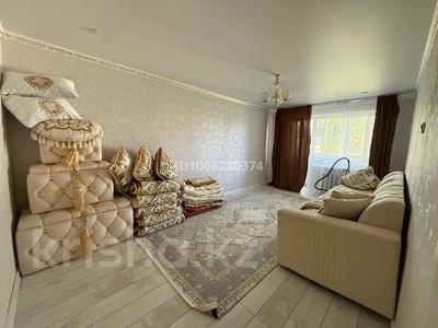 2-комнатная квартира · 46 м² · 5/5 этаж, Майкудук, 17-шағынаудан 52 за 13 млн 〒 в Караганде, Алихана Бокейханова р-н