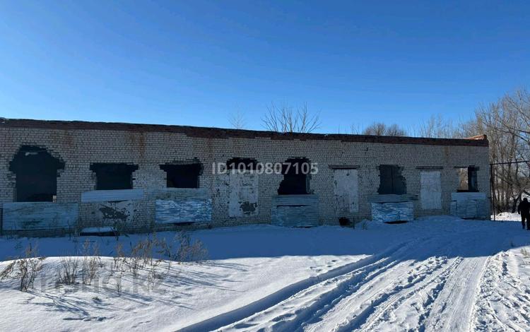 Еркін · 450 м², бағасы: 6.8 млн ₸ в Актобе, мкр Акжар — фото 2