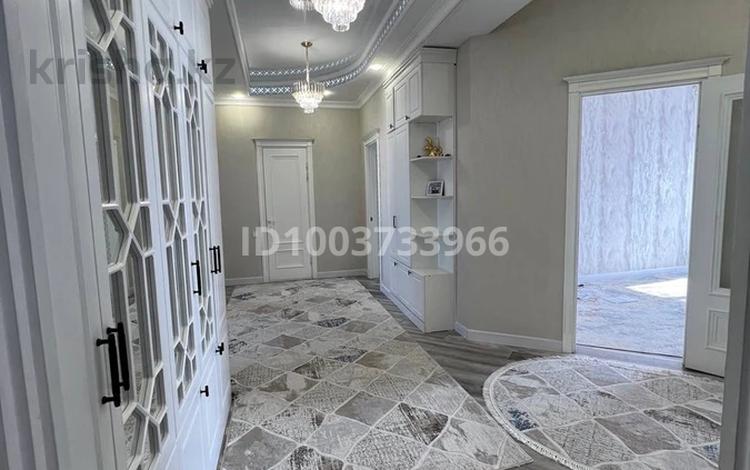 4-комнатная квартира · 126 м² · 3/5 этаж, 34-й мкр 14 за 48 млн 〒 в Актау — фото 2
