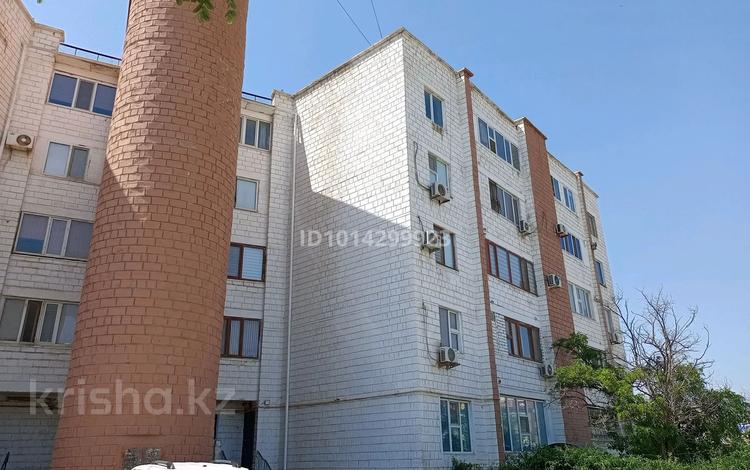 4-бөлмелі пәтер · 90 м² · 2/5 қабат, 27-ш/а. 25 — Супермаркет Аман, бағасы: 28.7 млн ₸ в Актау, 27-й мкр — фото 2