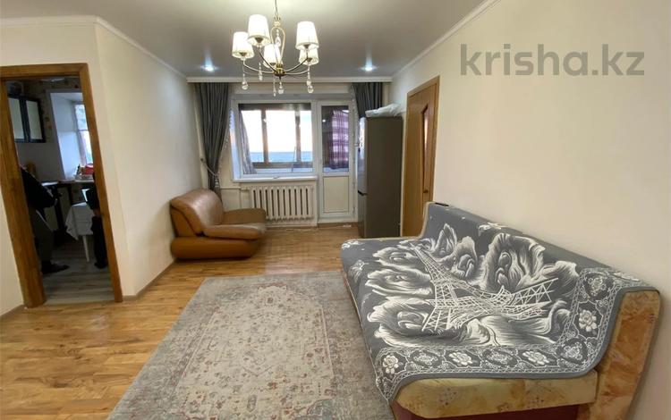 2-комнатная квартира, 41.7 м², 4/5 этаж, Майкудук, 15й микрорайон за 10 млн 〒 в Караганде, Алихана Бокейханова р-н — фото 2