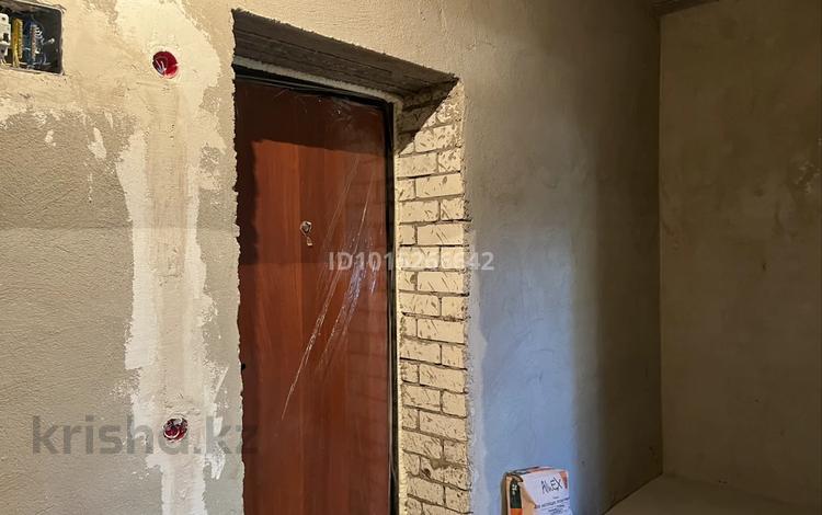 1-комнатная квартира · 44 м² · 1/4 этаж, досмухадова 12 — Ескалиева за 17 млн ₸ в Уральске — фото 2