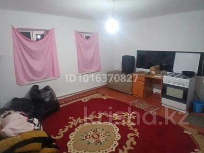 2 бөлме · 10 м², Есқараева 59, бағасы: 50 000 ₸ в 