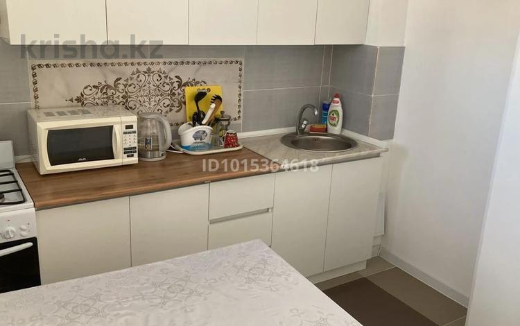 2-комнатная квартира · 62 м² · 5/9 этаж, 6-й мкр 37 за 210 000 ₸ в Актау — фото 2