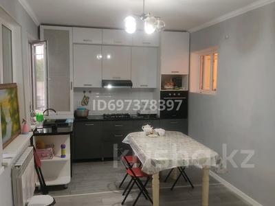 3-комнатная квартира · 100 м² · 1/3 этаж, 4-й микрорайон, 4 микрорайон — Возле частной школы Bilim Orda за 30 млн ₸ в Шымкенте, Туран р-н