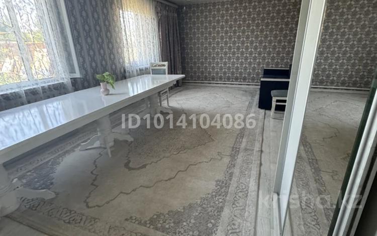 Жеке үй · 2 бөлме · 58.9 м² · 5 жүзд., Клубничная 413 — Мкр Курылысшы “Строитель”, бағасы: 14 млн ₸ в Конаеве — фото 2