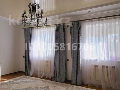 Отдельный дом · 6 комнат · 191 м² · 10 сот., мкр Жастар 2 89 — Школа за 42 млн 〒 в Актобе, жилой массив Жанаконыс