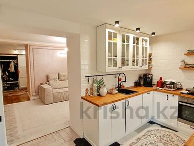 Продажа квартир в Жетысу обл.: 4-комнатная квартира · 100 м² · 1/5 этаж, Мкр. Самал — Кафе Дадам за 42 млн 〒 4-комнатная квартира · 100 м² · 1/5 этаж, Мкр. Самал — Кафе Дадам за 42 млн 〒 в Талдыкоргане