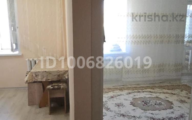 1-бөлмелі пәтер · 32 м² · 4/9 қабат, Назарбаева 187 — Сарайшык, бағасы: 8 000 〒 в Уральске, мкр Школьник — фото 2