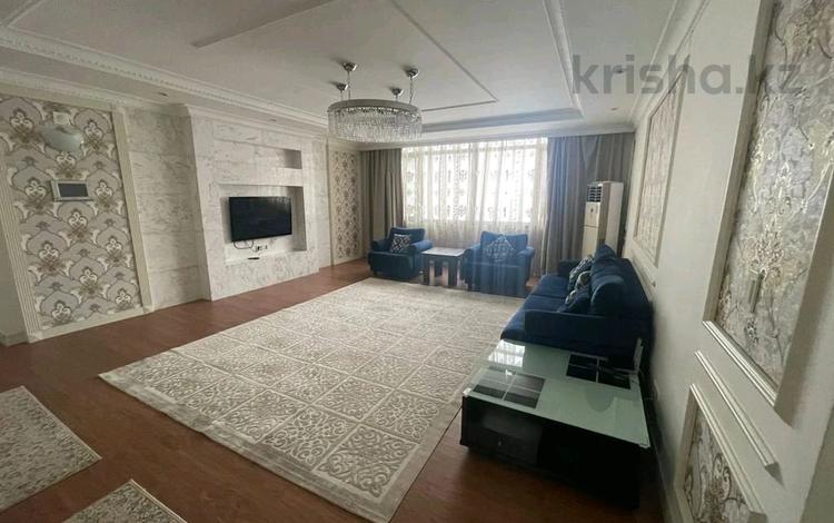 4-комнатная квартира · 176 м² · 12/29 этаж, Ахмет Байтурсынулы 1 за 870 000 ₸ в Астане, Сарайшык р-н — фото 2