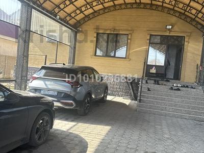 Отдельный дом · 7 комнат · 185 м² · 5 сот., Абая 244 за 100 млн ₸ в Коянкусе