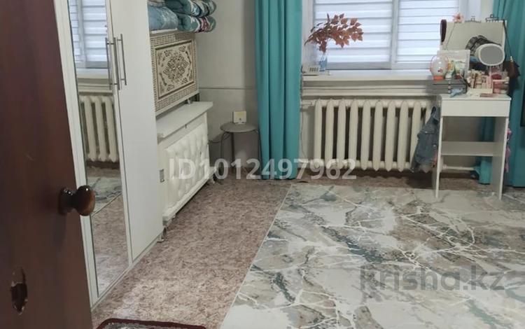 1-комнатная квартира · 32 м² · 1/3 этаж, М. Жунисова 78 за 7 млн ₸ в Уральске, мкр Школьник — фото 2