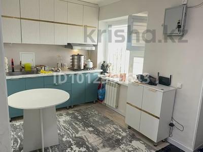 2-бөлмелі пәтер · 46 м² · 4 қабат, 3А мкр 34, бағасы: 10 млн ₸ в Актау