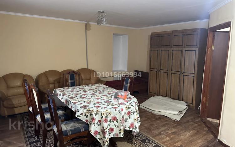 4-бөлмелі пәтер · 72 м² · 1/5 қабат, Сейфулина 4а — Розовый дом, бағасы: 115 000 ₸ в Шу — фото 2