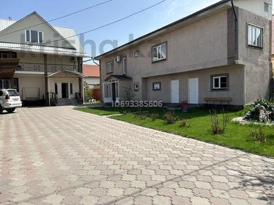 Жеке үй • 4 бөлмелер • 350 м² • 8 сот., мкр Акжар, Лашын 10, бағасы: 120 млн 〒 в Алматы, Наурызбайский р-н