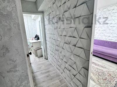 1-комнатная квартира · 32 м² · 2/5 этаж, космическая 10/5 за 11.9 млн 〒 в Усть-Каменогорске, Ульбинский