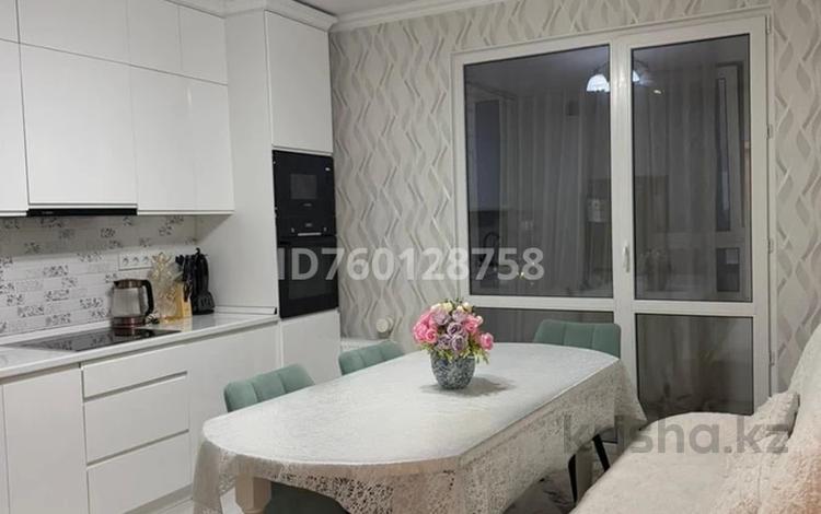 2-бөлмелі пәтер · 80 м² · 4/9 қабат, Гагарина 265 — Кафе Павлин Мавлин, бағасы: 550 000 ₸ в Алматы, Бостандыкский р-н — фото 13