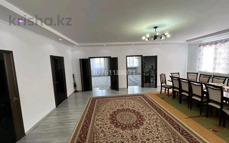 Часть дома · 7 комнат · 200 м² · 10 сот., мкр Самал-2, 6 3 за 19 млн 〒 в Атырау — фото 2