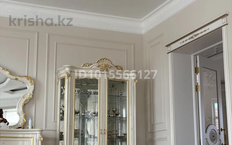 Жеке үй · 6 бөлме · 500 м² · 9 жүзд., Нурсая-3 ш/а., Т.Жургенова 11, бағасы: ~ 2 млн ₸ в Атырау, мкр Нурсая-3 — фото 2