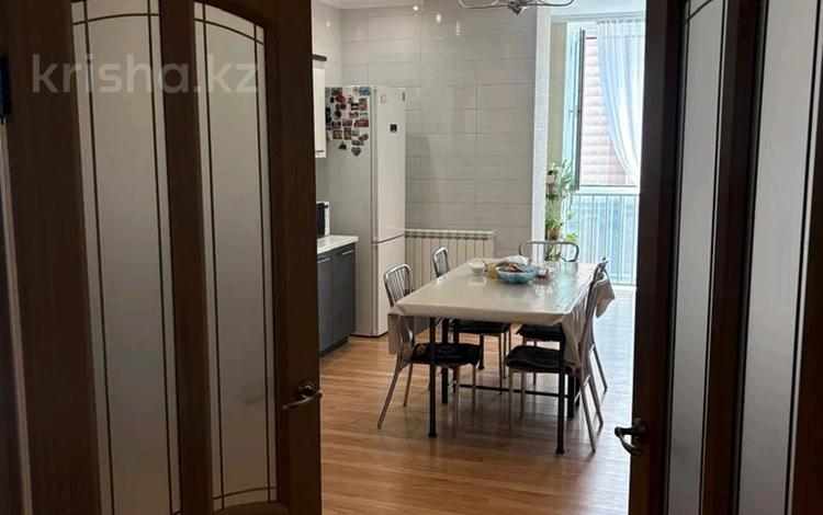 3-бөлмелі пәтер · 140 м² · 5/20 қабат, Брусиловского 163, бағасы: 600 000 ₸ в Алматы, Алмалинский р-н — фото 2