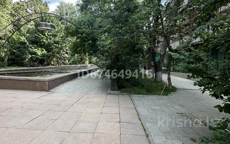 2-бөлмелі пәтер · 66 м² · 3/3 қабат, Жамбыла 55/57, бағасы: 650 000 ₸ в Алматы — фото 14
