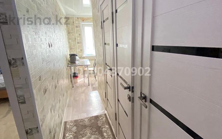 2-бөлмелі пәтер · 46.6 м² · 1/5 қабат, Майкудук, 15й микрорайон, бағасы: 13 млн ₸ в Караганде, Алихана Бокейханова р-н — фото 2