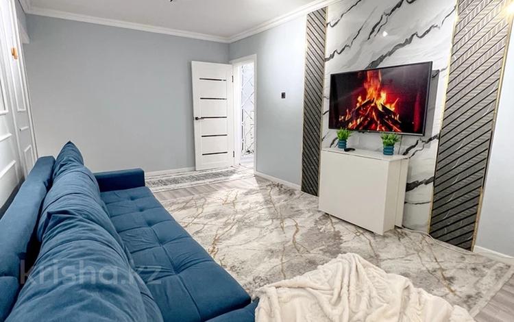 3-комнатная квартира · 65 м² · 1/4 этаж, мкр №10 А 2 — Абая Сайна за 30 000 ₸ в Алматы, Ауэзовский р-н — фото 2