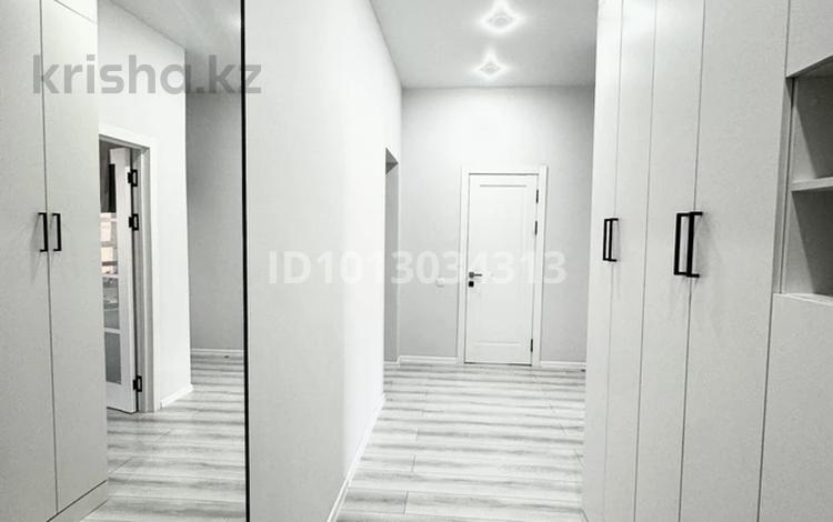 2-бөлмелі пәтер · 70 м² · 9/10 қабат, мкр Юго-Восток, мкр Степной 4 23/2, бағасы: 39 млн ₸ в Караганде, Казыбек би р-н — фото 2