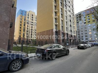 3-бөлмелі пәтер · 96 м² · 8/12 қабат, Торекулова 95, бағасы: 97 млн ₸ в Алматы, Алмалинский р-н