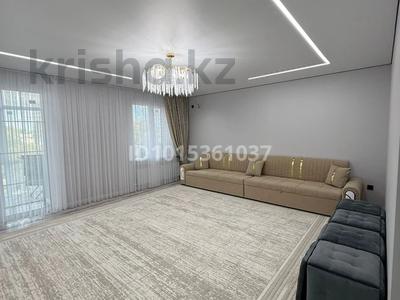 3-бөлмелі пәтер · 118.4 м² · 5/10 қабат, Курмангазы 98, бағасы: 55 млн ₸ в Уральске, мкр Школьник