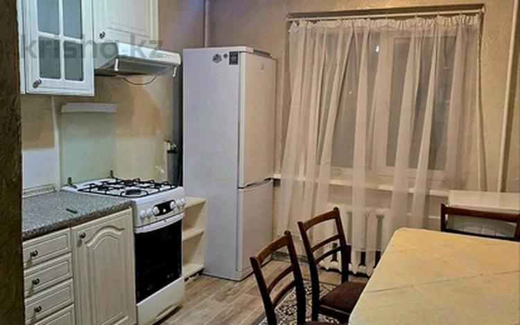 3-бөлмелі пәтер · 60 м² · 1/3 қабат, Райымбека, бағасы: 300 000 ₸ в Алматы, Алмалинский р-н — фото 2