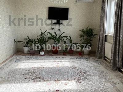 Отдельный дом · 9 комнат · 247 м² · 8 сот., Галымжан Елеманов 64 — Пересение 18-ой и 4-ой улицы за 25 млн 〒 в Атырау